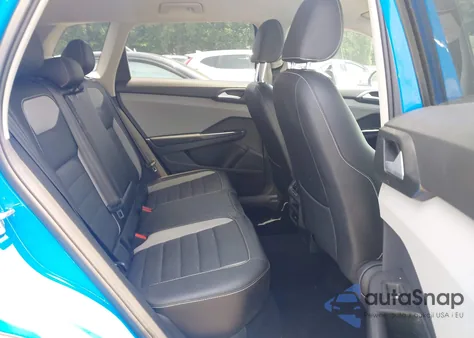 2022 Volkswagen Taos 1.5T Sel from USA, damaged, VIN 3VVJX7B29NM024410